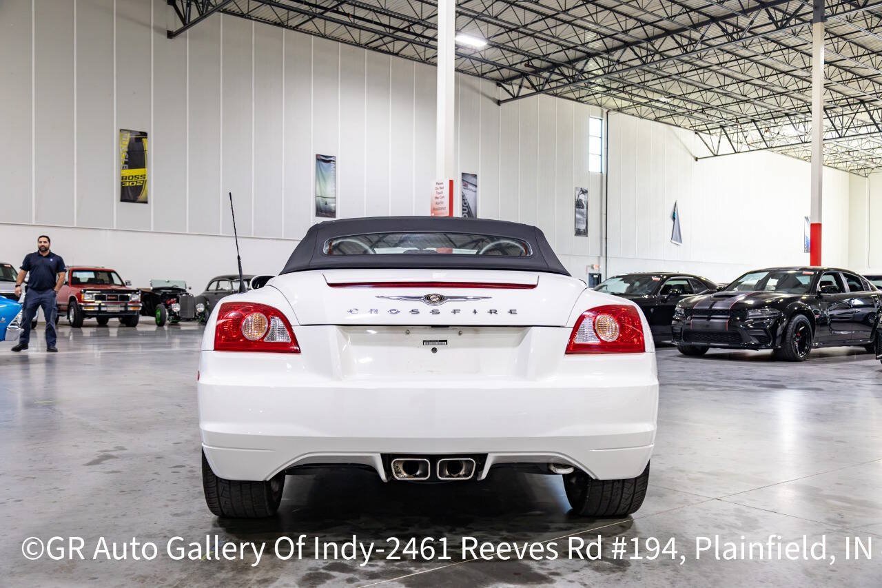 Used 2005 Chrysler Crossfire Limited RWD image 22