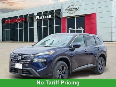 New 2026 Nissan Rogue SV image 2