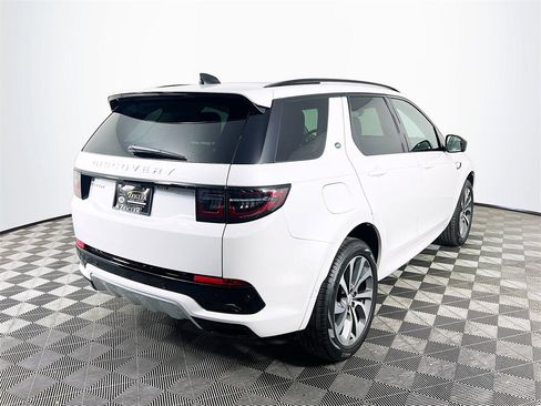 Used 2024 Land Rover Discovery Sport S image 5