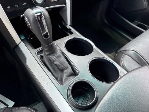 Used 2013 Ford Explorer XLT image 35