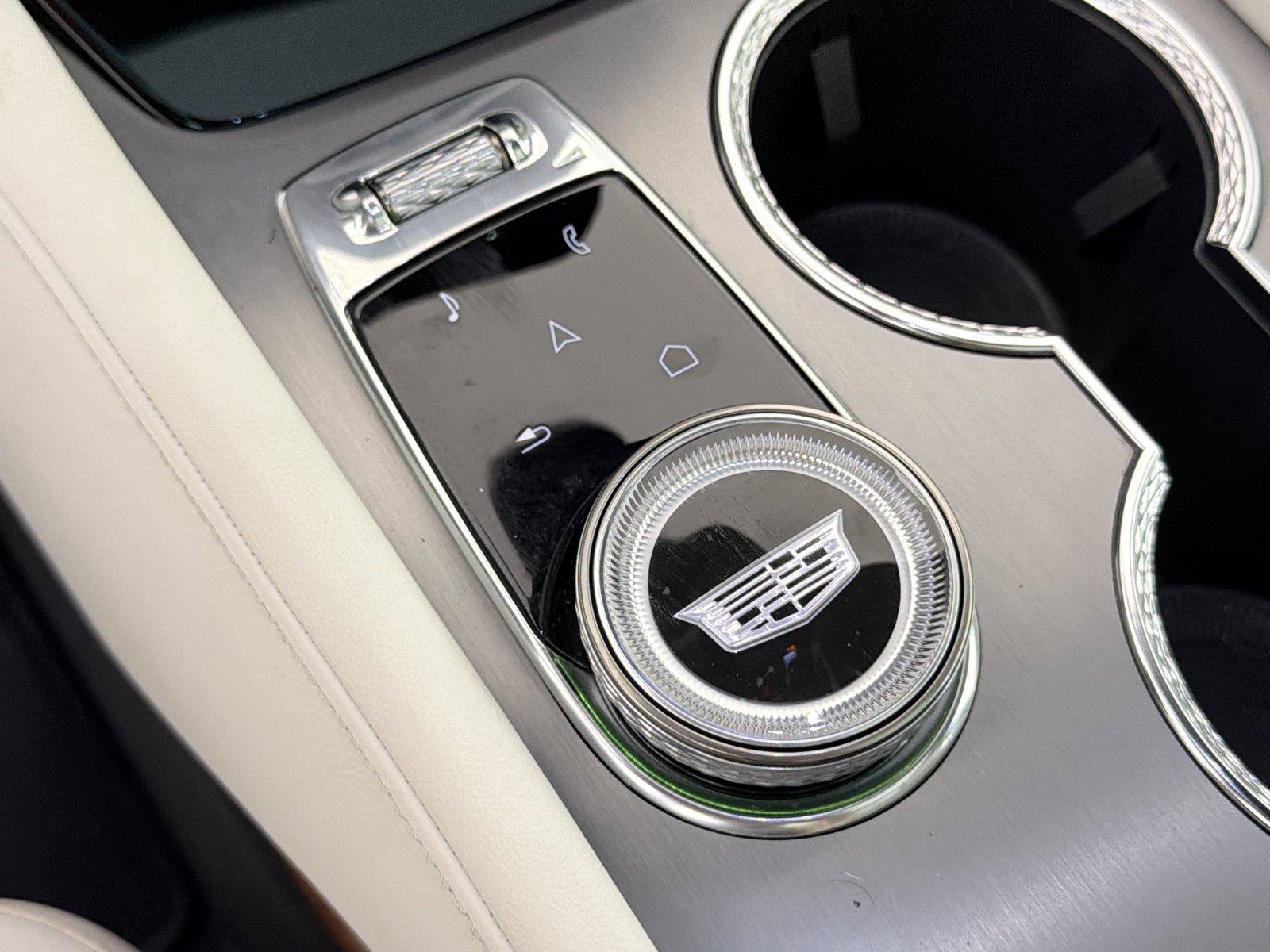 Certified 2026 Cadillac Vistiq Sport AWD/4WD image 33