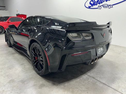 Used 2016 Chevrolet Corvette Z06 w/ 3LZ Preferred Equipment Group RWD image 13