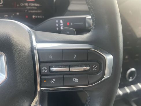 Used 2024 GMC Acadia Elevation w/ Luxury Package image 12