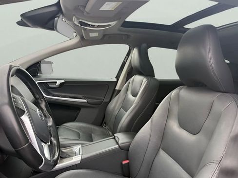 Used 2015 Volvo XC60 T6 image 17