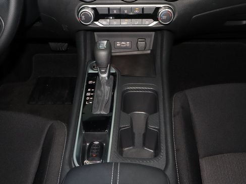 Used 2025 Nissan Sentra SV FWD image 18