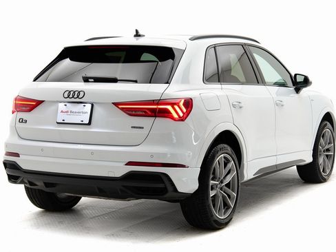 Certified 2024 Audi Q3 2.0T Premium image 7