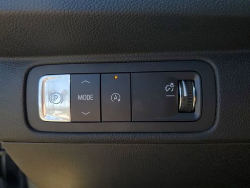 Used 2026 Chevrolet Traverse LT w/ Driver Confidence Package FWD image 24