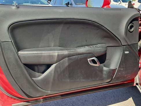 Used 2017 Dodge Challenger R/T w/ Driver Convenience Group RWD image 10