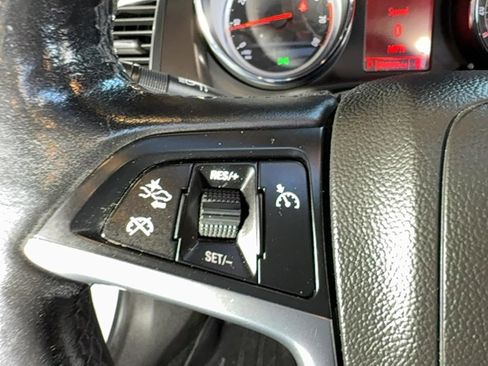 Used 2019 Buick Cascada Premium image 25