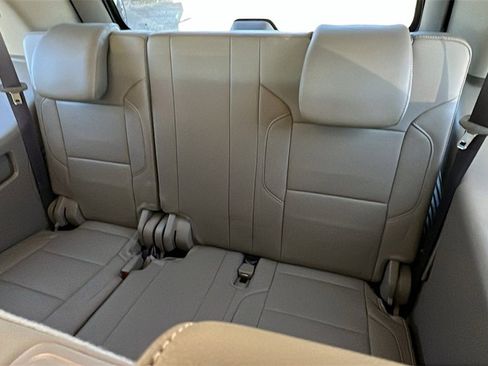 Used 2017 Chevrolet Tahoe LT w/ LT Signature Package image 22