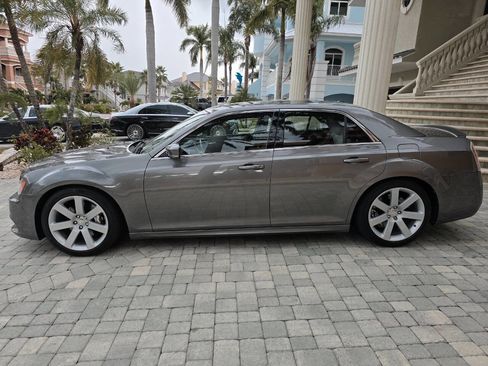 Used 2012 Chrysler 300 SRT8 w/ 19-Premium Speaker Group image 35