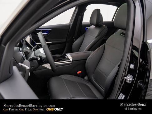 New 2026 Mercedes-Benz C 300 4MATIC Sedan image 17