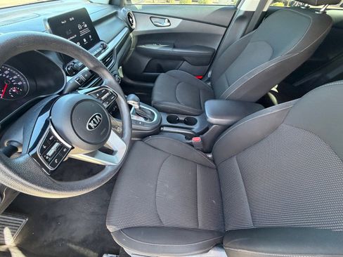 Certified 2021 Kia Forte LXS FWD image 14