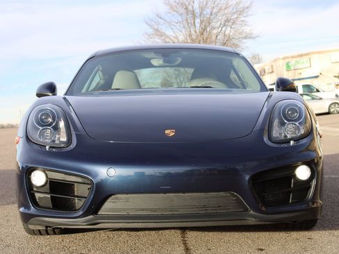 Used 2015 Porsche Cayman image 2