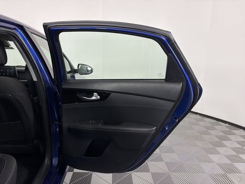 Certified 2019 Kia Forte S image 37