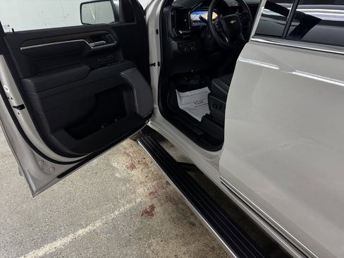 New 2026 Chevrolet Silverado 1500 High Country AWD/4WD image 19