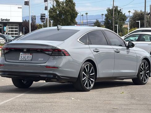Used 2024 Honda Accord Touring image 4