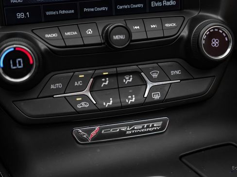 Used 2016 Chevrolet Corvette Stingray Coupe w/ Carbon Flash Badge Package RWD image 76