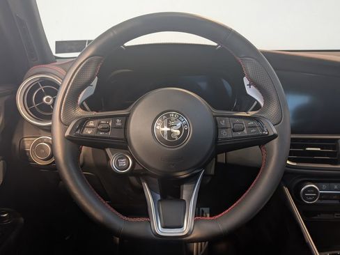 Used 2024 Alfa Romeo Giulia Ti image 17