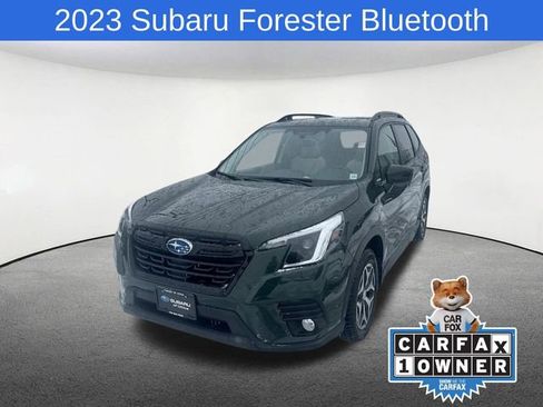 Used 2023 Subaru Forester Premium image 1