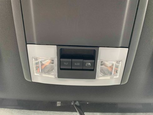 Used 2012 Ford F150 Raptor w/ Raptor Luxury Pkg image 25