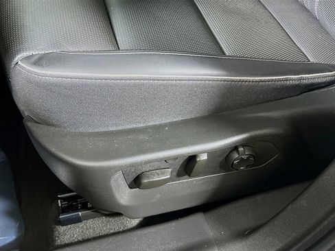 Used 2024 Buick Envision Avenir AWD/4WD image 17