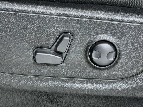 Used 2023 RAM 1500 Tradesman AWD/4WD image 15