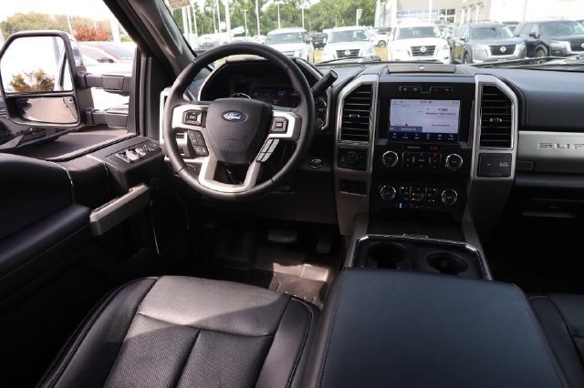 Used 2021 Ford F250 Lariat w/ Lariat Ultimate Package AWD/4WD image 24