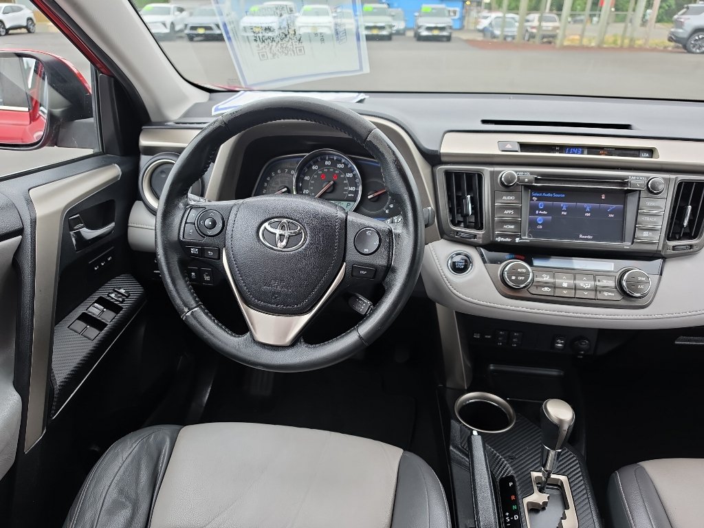 Used 2014 Toyota RAV4 Limited w/ Technology Package FWD image 21