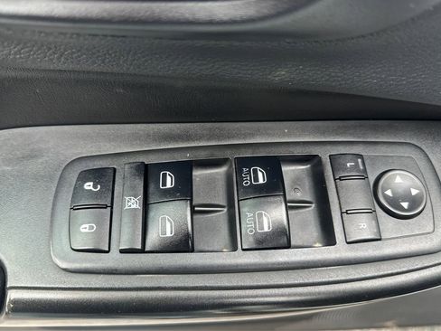 Used 2019 Jeep Cherokee Trailhawk w/ Cold Weather Group image 37