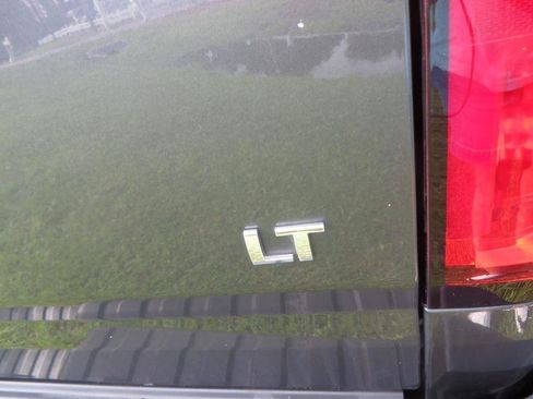 Used 2017 Chevrolet Colorado LT w/ LT Convenience Package RWD image 10