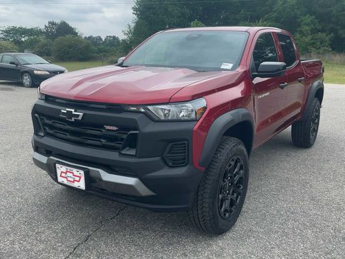 New 2026 Chevrolet Colorado Trail Boss AWD/4WD image 2