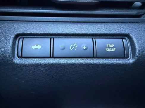 Used 2024 Nissan Altima 2.5 SV image 19