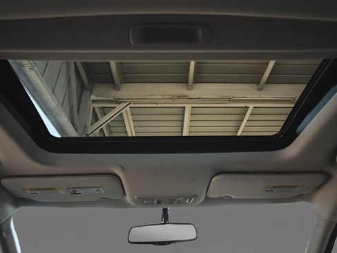 Used 2017 Honda HR-V EX-L image 14