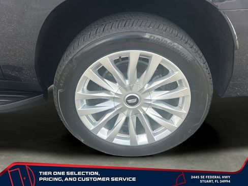 Used 2024 Cadillac Escalade ESV Premium Luxury AWD/4WD image 35