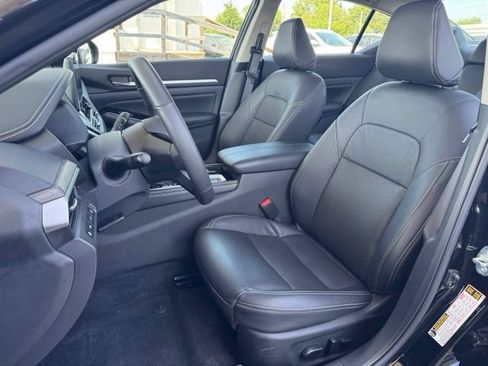Used 2025 Nissan Altima 2.5 SL AWD/4WD image 23