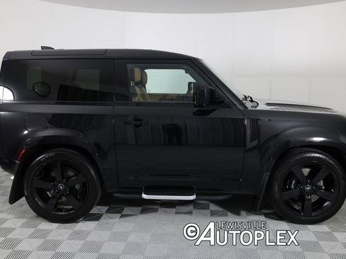 Used 2024 Land Rover Defender 90 V8 image 4