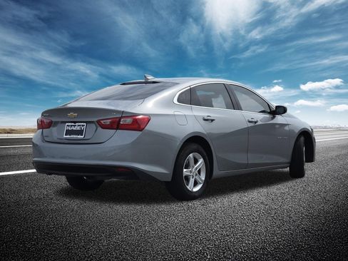 Used 2024 Chevrolet Malibu LT FWD image 17