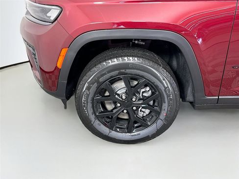 New 2026 Jeep Grand Cherokee L 4WD image 27