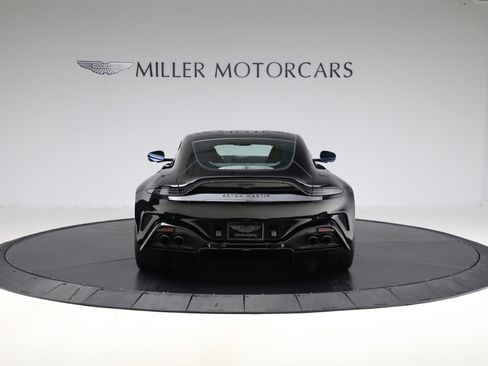 Used 2025 Aston Martin V8 Vantage Coupe image 6