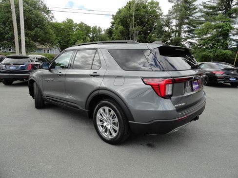 Used 2026 Ford Explorer Active w/ Active Comfort Package AWD/4WD image 7