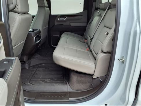 New 2026 GMC Sierra 1500 SLT w/ SLT Premium Plus Package image 25