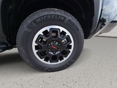 New 2026 Toyota 4Runner TRD Off-Road Premium AWD/4WD image 34