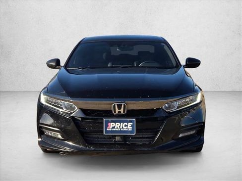 Used 2019 Honda Accord Sport image 2