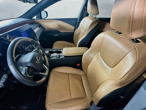 Used 2024 Lexus RX 350 Premium Plus w/ Convenience Package AWD/4WD image 17