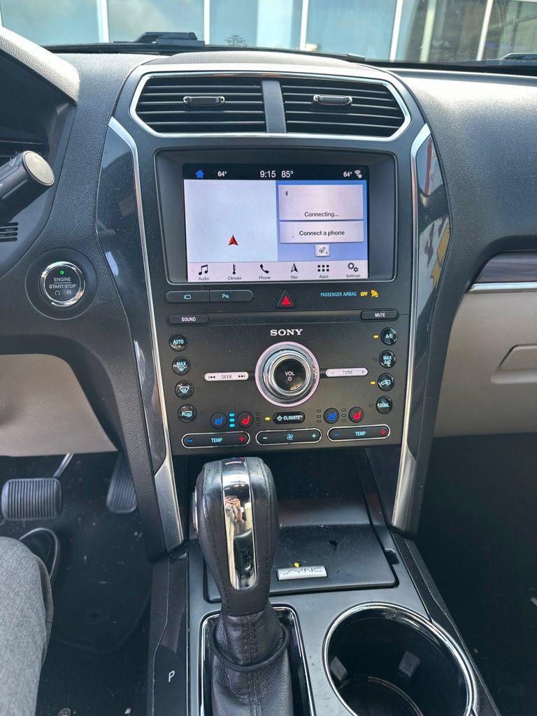 Used 2019 Ford Explorer Limited FWD image 8