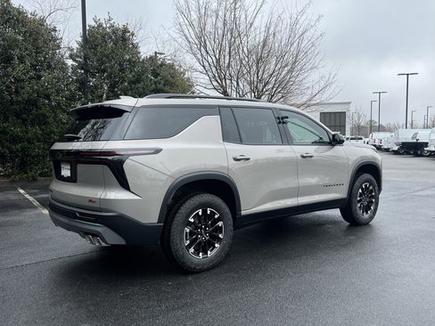 New 2026 Chevrolet Traverse Z71 image 9