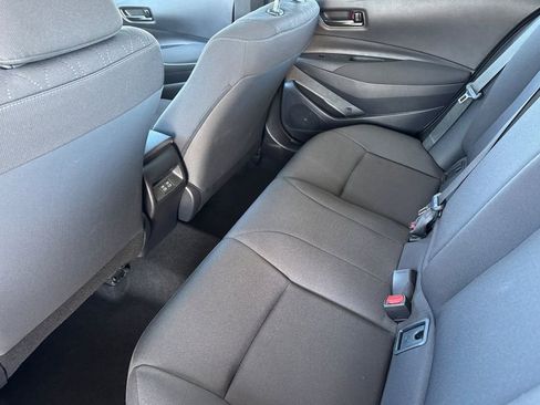 Used 2025 Toyota Corolla LE image 6
