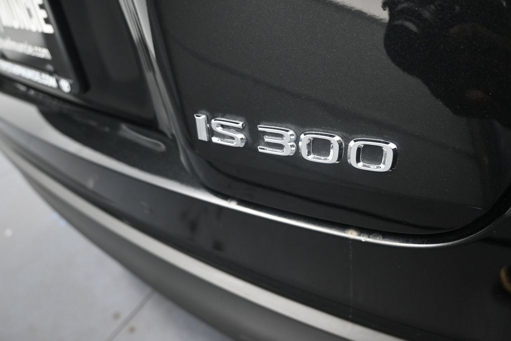 Used 2024 Lexus IS 300 w/ Premium Package RWD image 43