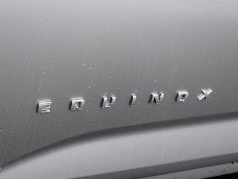 New 2026 Chevrolet Equinox LT FWD image 19